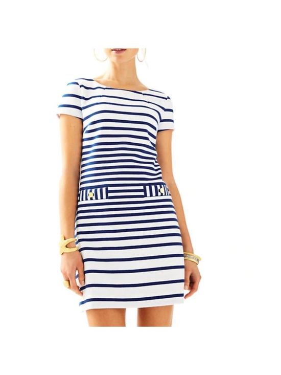 Lilly Pulitzer Dresses & Skirts - Lilly Pulitzer Blue White Striped Layton Shift Scoop Neck Short Dress XS